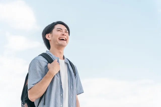 マカはプラセボ効果？！ 気分爽快な男性