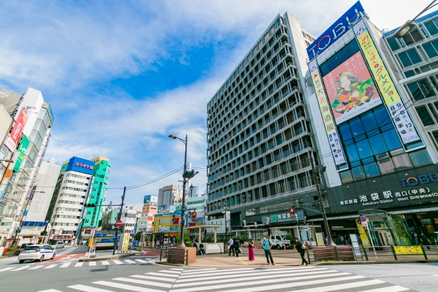 池袋駅西口