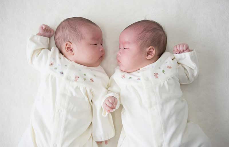 双子の不思議 多胎妊娠の確率から一卵性 二卵性双子のお腹の中の様子や障害の確率などを解説 医師監修 ヒロクリニック