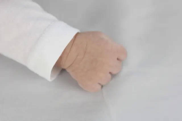 ベイビーじゃんけん:ぐ